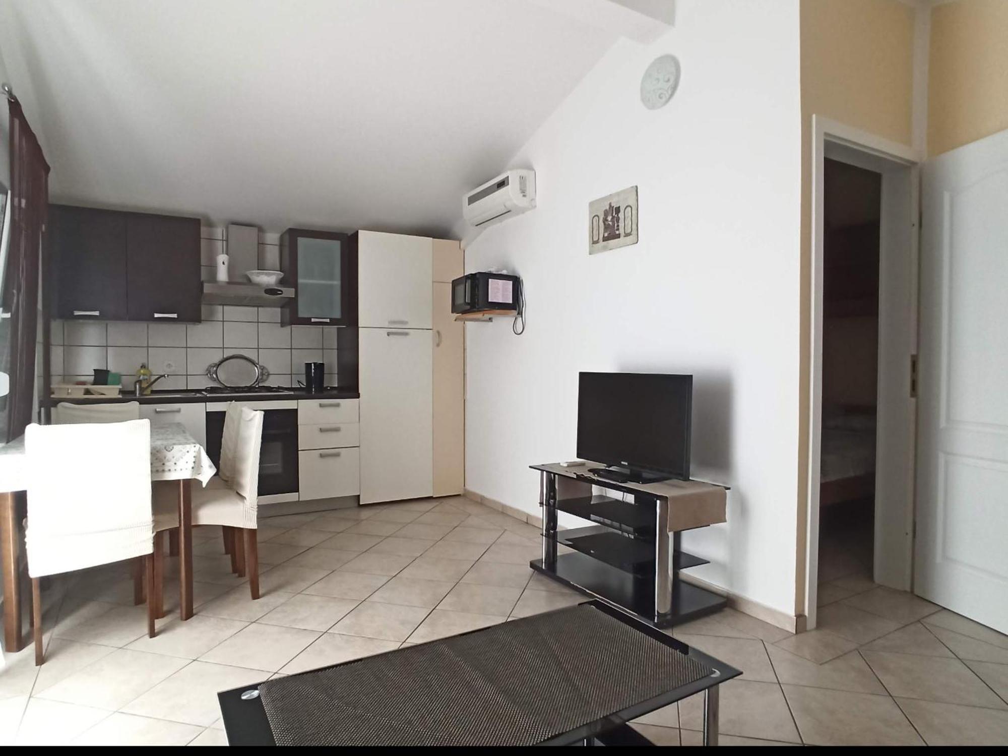 Apartmani Lun Vir Luaran gambar