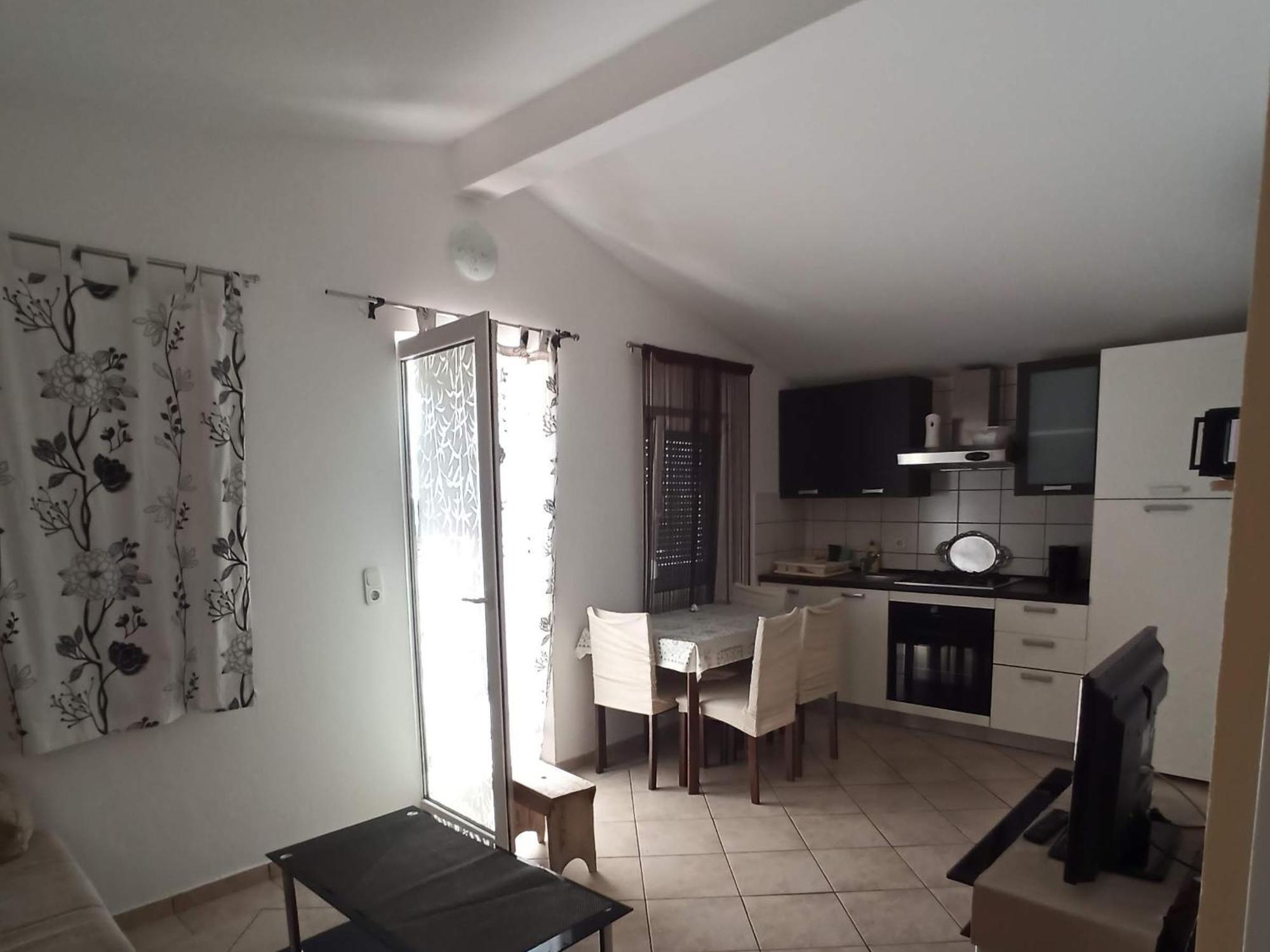 Apartmani Lun Vir Luaran gambar