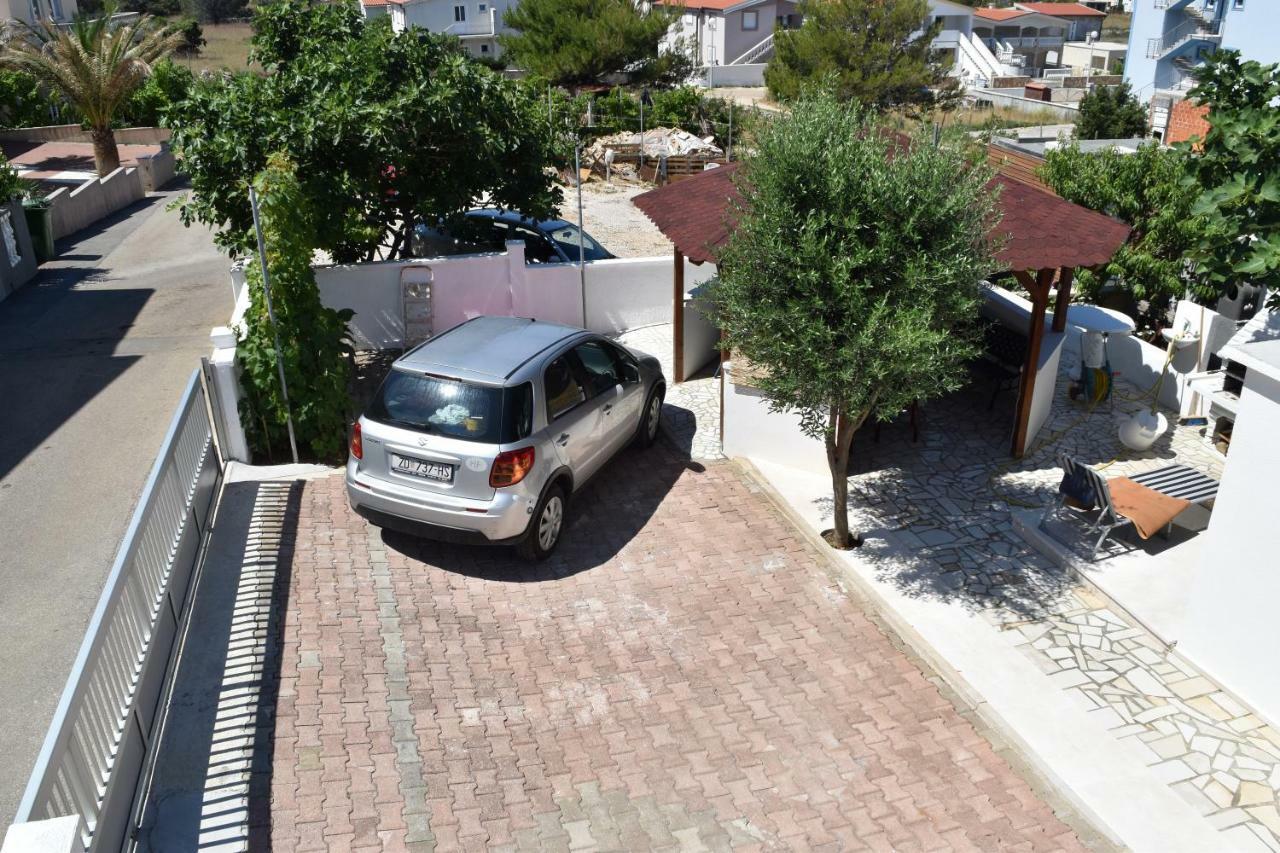 Apartmani Lun Vir Luaran gambar