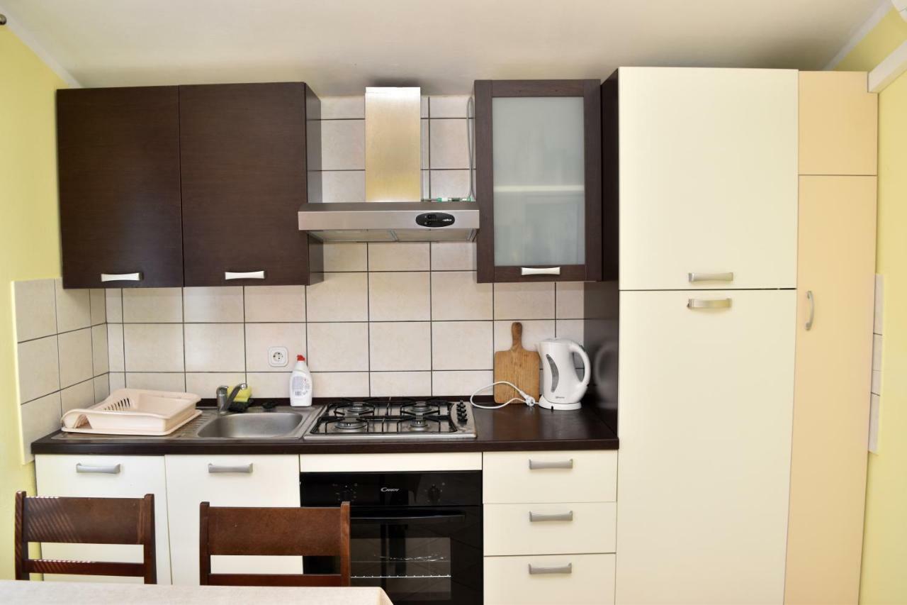 Apartmani Lun Vir Luaran gambar